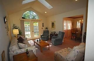 2nd image of 18 Pilar Ln