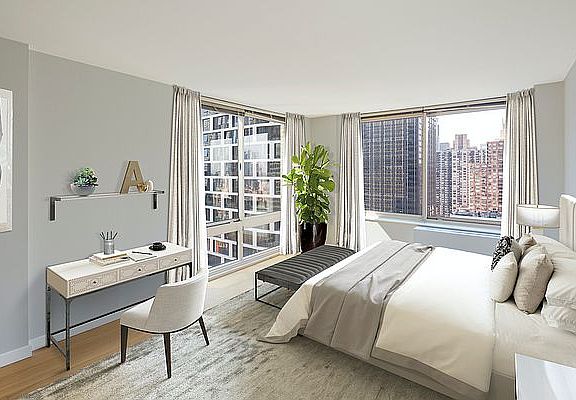 3rd image of 260 W 54th St APT 33H