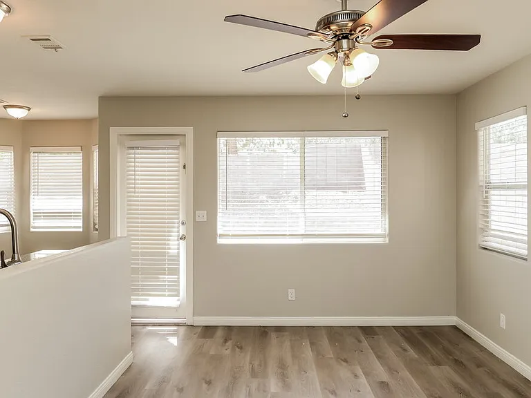 9009 Ballad Ave — Photo 6