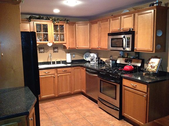 3rd image of 5459 Oakwood Dr