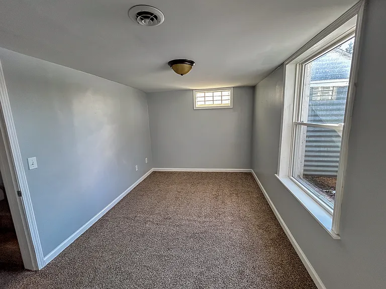 5846 N Keystone Ave — Photo 21