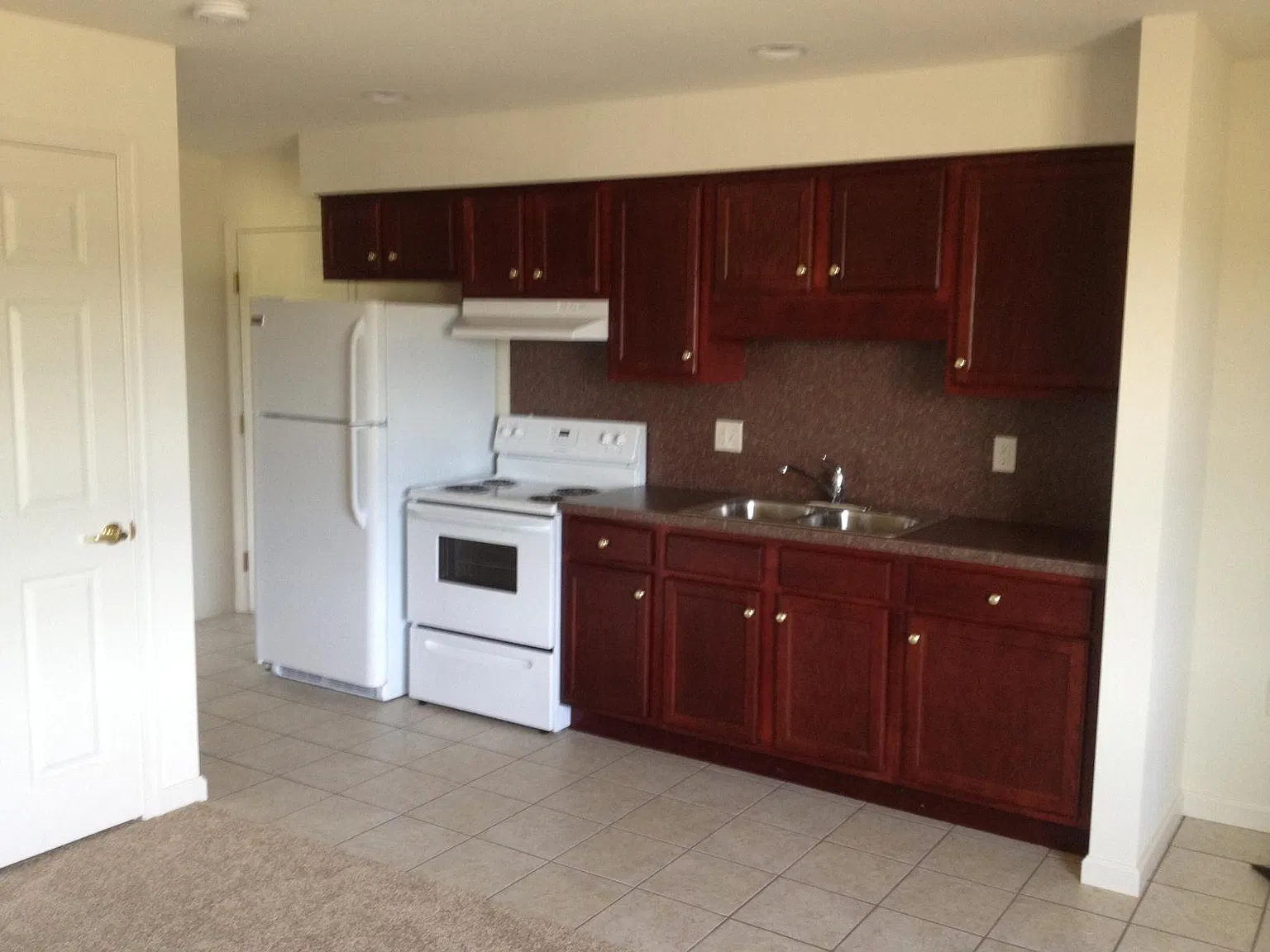 1 bed, 680 sqft, $875 — Photo 2