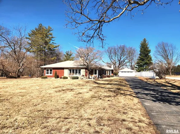 1301 Highland Ln, Quincy, IL 62305