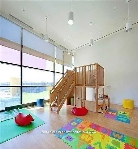 33 Singer Ct #611 — Photo 21