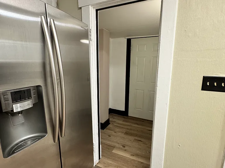 51 E Bradley Ave — Photo 20
