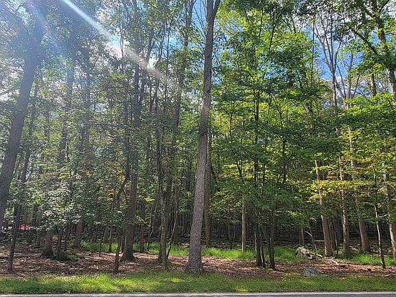 4th image of B 31 E Lake Valley Dr