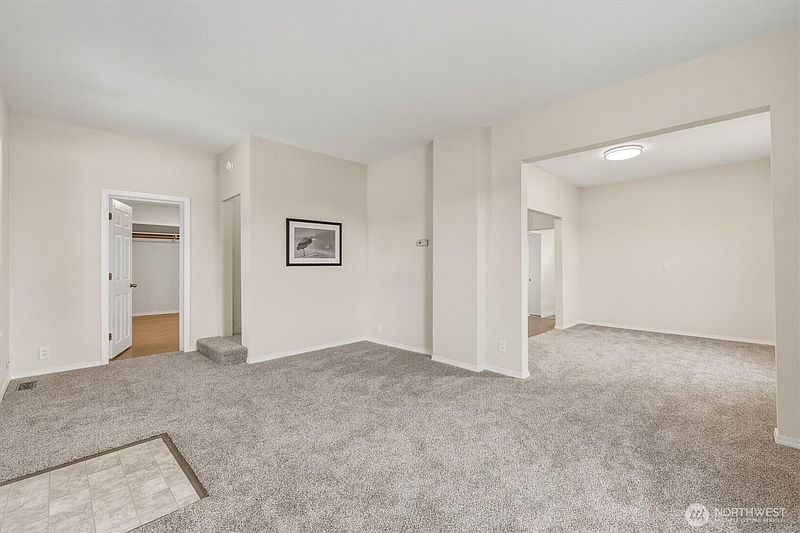 5th image of 500 Cowlitz Way