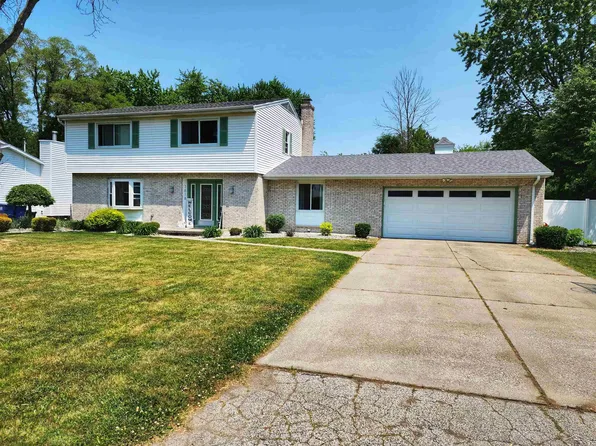 1618 Vancouver Dr, Saginaw, MI 48638