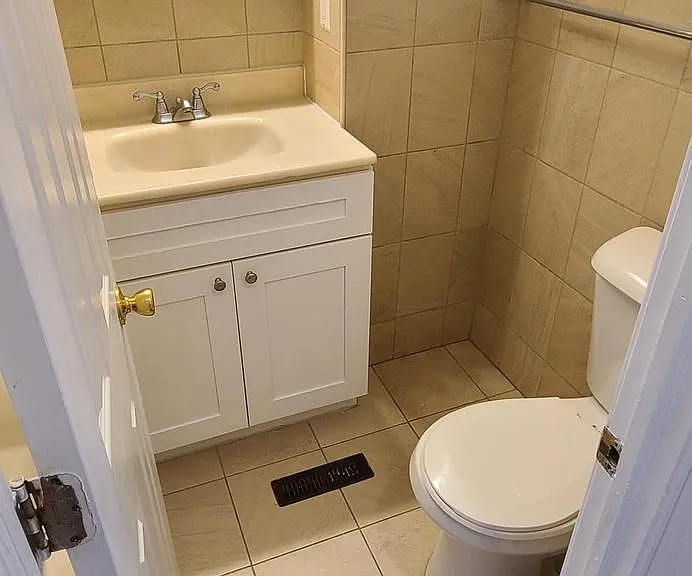9403 Lansford St — Photo 15