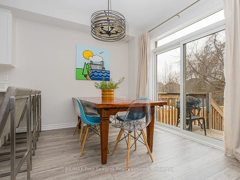 40 Kirby Ave — Photo 10