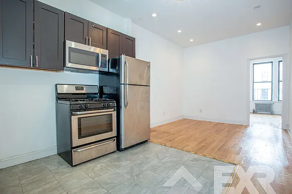 Rented by EXR | media 11