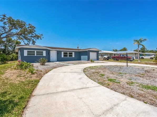 315 Dorchester Dr, Venice, FL 34293