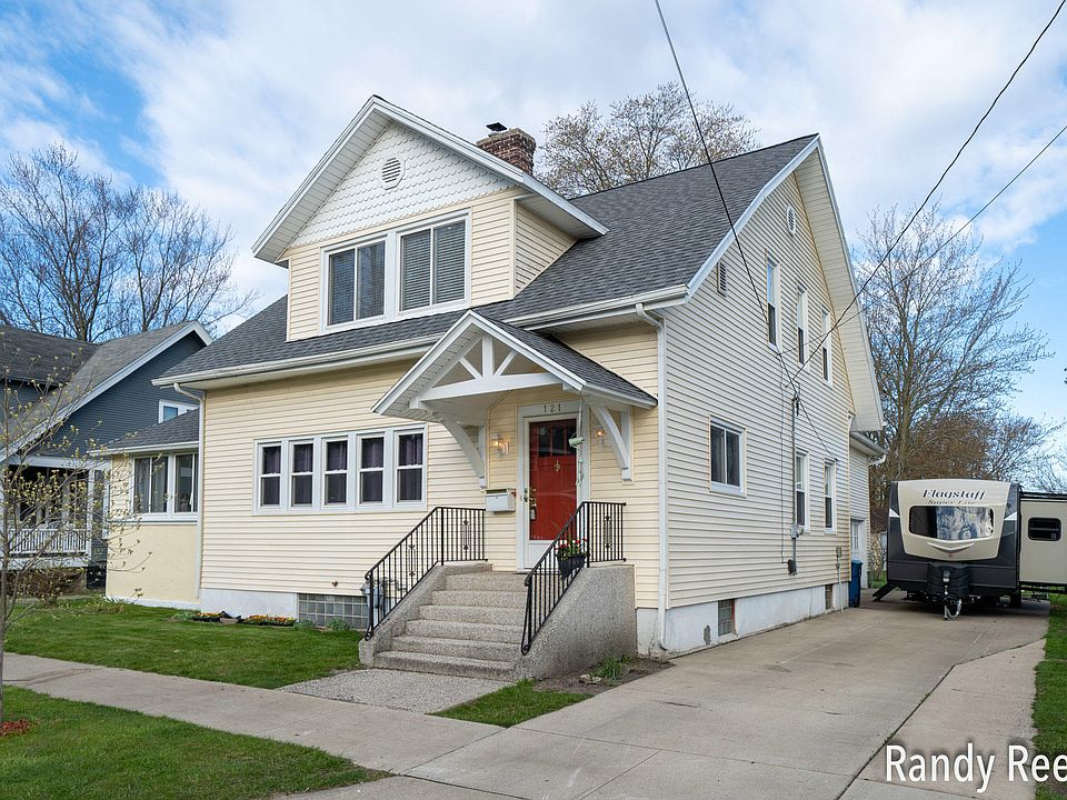 1st image of 121 Eastmanville St