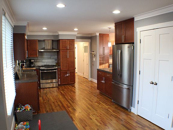 New Appliances, Sold w/ Home