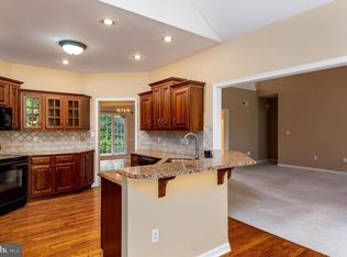 661 Hunters Ln, Lewisberry, PA 17339