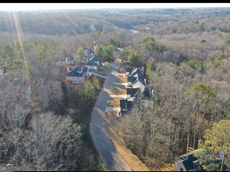 370 Ansley Dr — Photo 44
