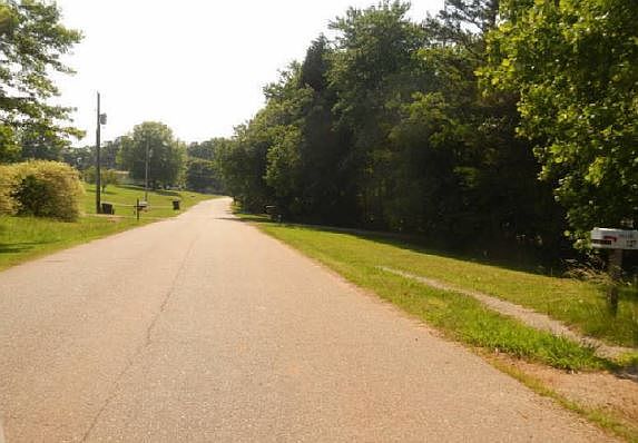 2nd image of 127 Sonja Dr
