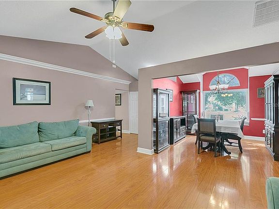 5th image of 2622 Cedar Bluff Ln