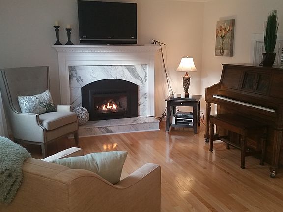 4th image of 31 Beechwood Dr.