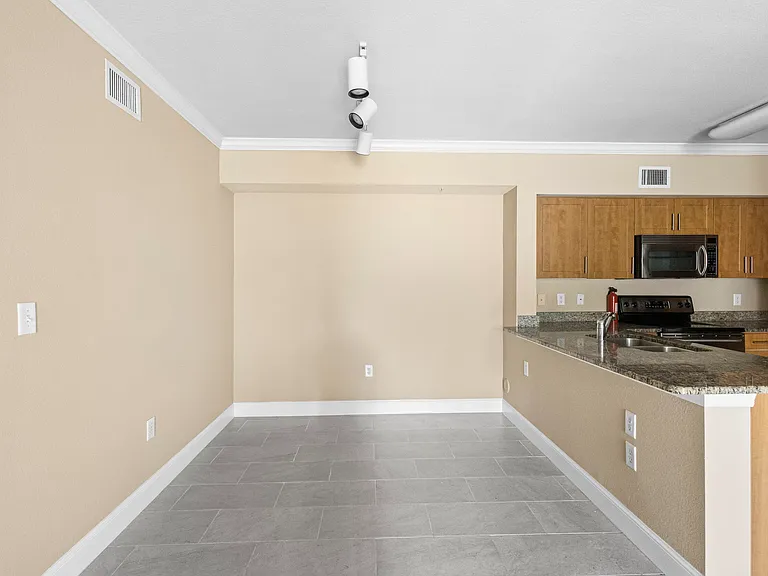 6450 Emerald Dunes Dr #103 — Photo 10