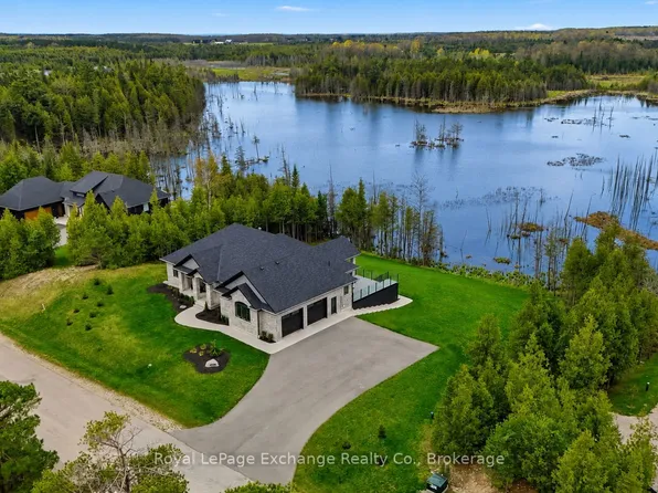 150 Louise Creek Cres, West Grey, ON N0G 1S0