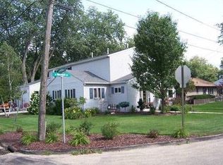 433 N Market St, Byron, IL 61010