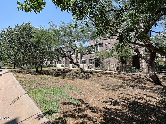 5th image of 2321 E Hidalgo Ave