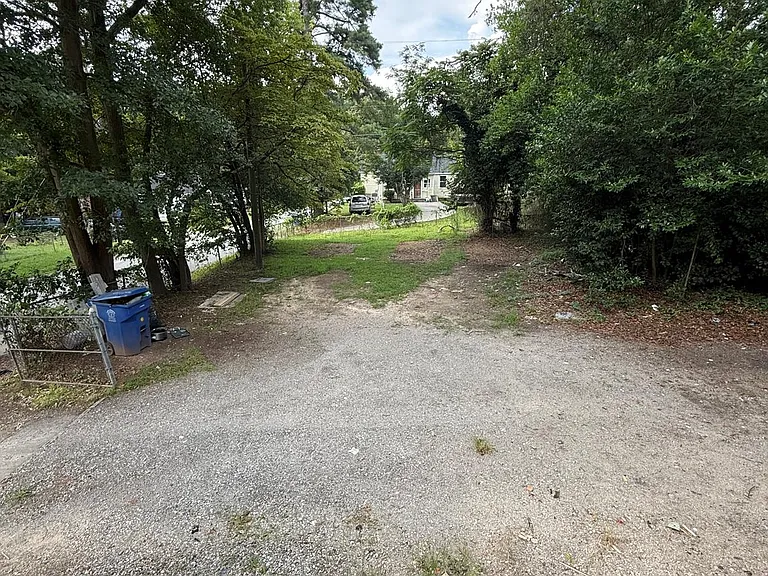 228 Lakeside Ave — Photo 18