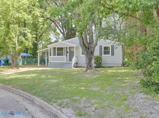 1014 Russell Ct E, Newport News, VA 23605
