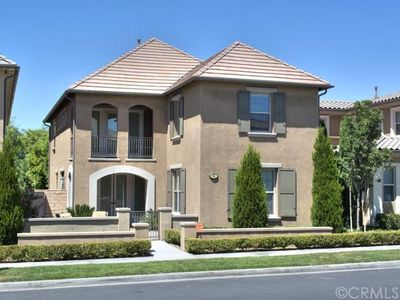 86 Twin Gables, Irvine, CA, 92620