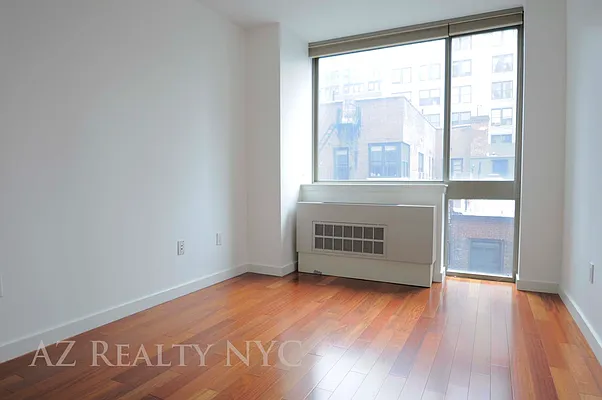 Sold by FirstService Realty (legacy) | media 4