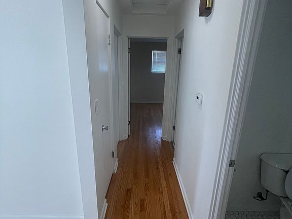 5th image of 9521 Kildare Ave