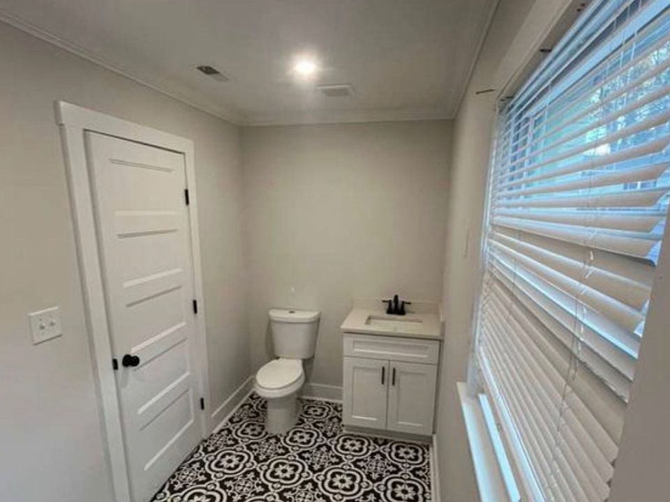 1st image of 2410 Purser Dr