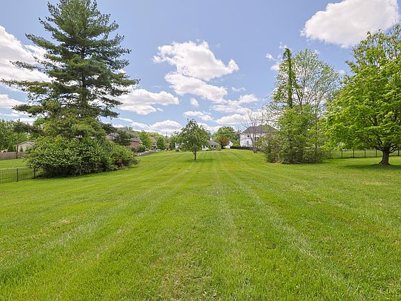 4th image of 10380 Deerfield Rd