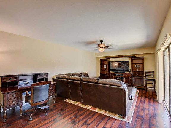 4th image of 119 Heritage Way