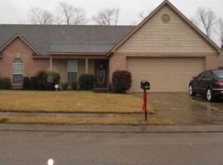 6362 Oak Leaf Dr, Olive Branch, MS 38654