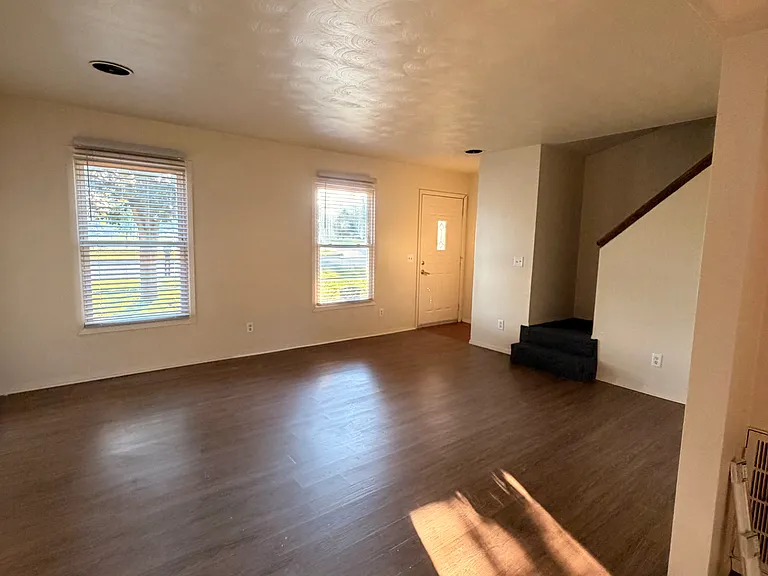 808 Crescent Dr #B — Photo 12