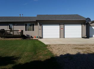 223 E Spring Creek Dr, Pierre, SD 57501