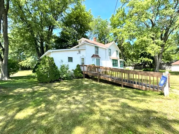 636 E North St, Suring, WI 54174