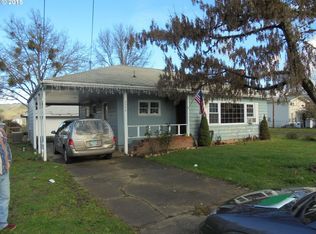 2358 Castle Ave, Roseburg, OR 97471