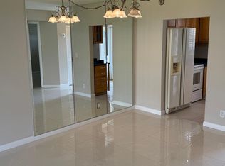 9911 Sandalfoot Blvd APT 105, Boca Raton, FL 33428