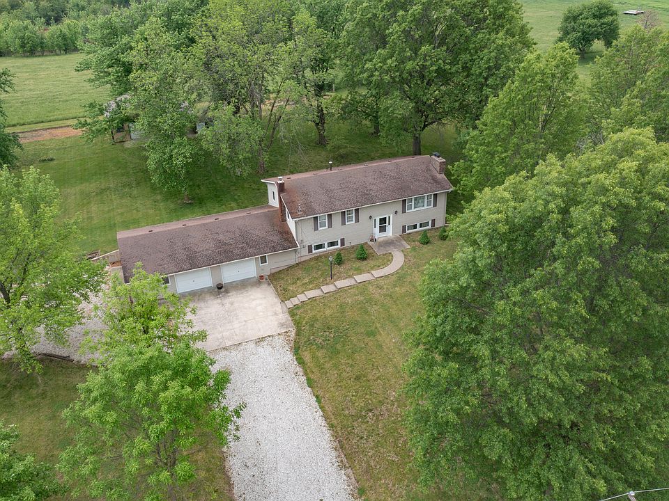 527 E Elm St, Huntsville, MO 65259 Zillow