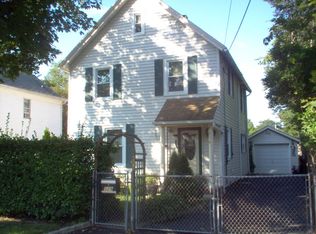 529 Hallett Ave, Riverhead, NY 11901