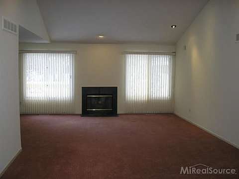 3rd image of 29284 Wyndham Ct #1