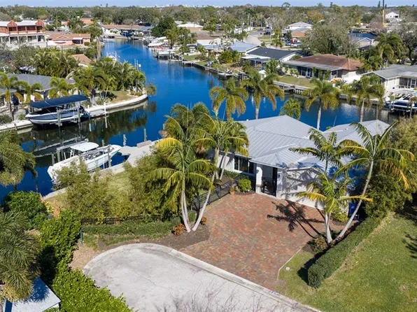 1481 49th Ave NE, Saint Petersburg, FL 33703