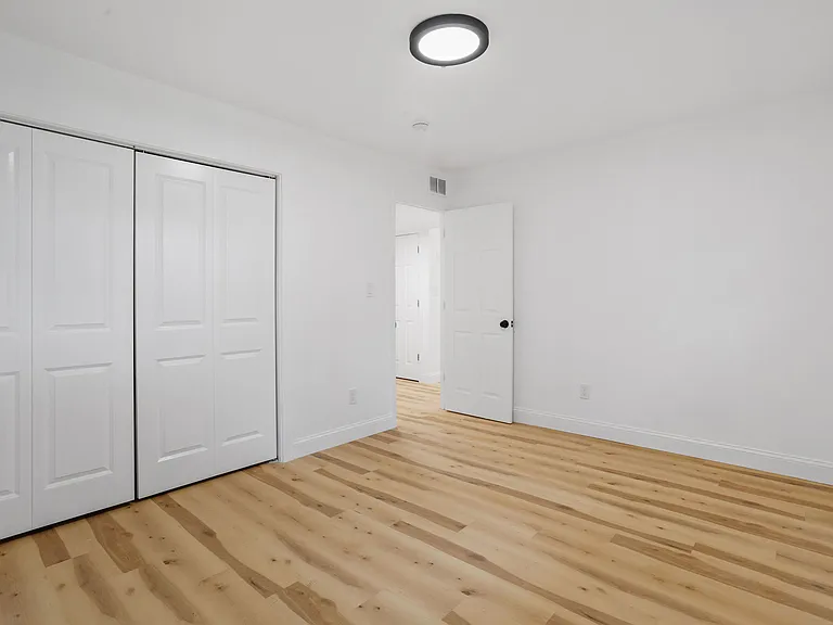 49 Farrell Ave — Photo 14