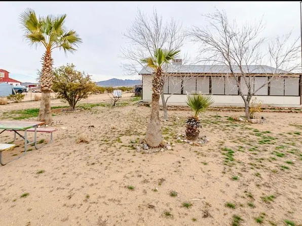 14948 N Canyon Dr, Dolan Springs, AZ 86441