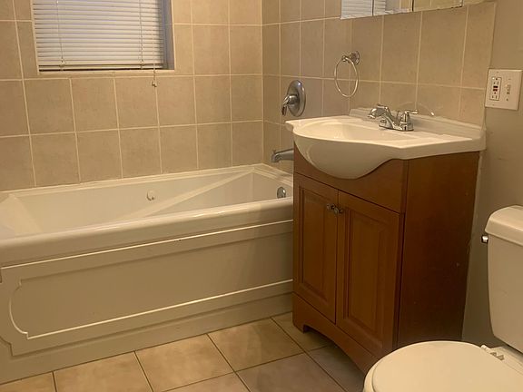 2nd image of 1307 N Campbell Ave APT 1R