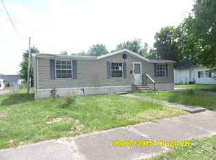 906 Oscar Cross Ave, Paducah, KY 42003