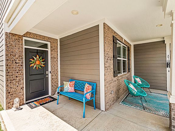 5th image of 7202 Wooden Grange Dr